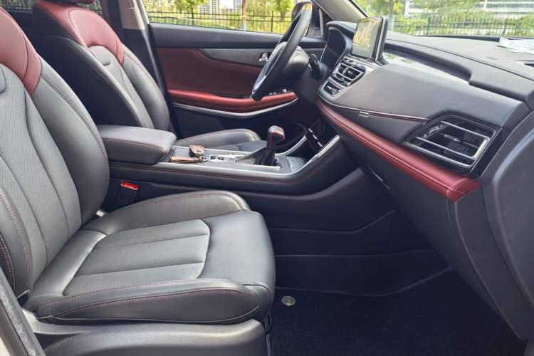 Used CHANGAN CS75 2023 Enjoy Edition 1.5T DCT Luxury Version Interior 6