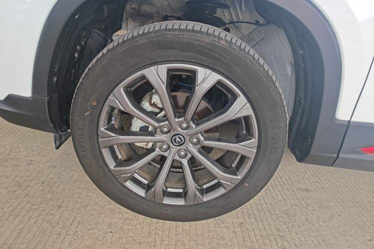 Used CHANGAN CS75 2023 Enjoy Edition 1.5T DCT Prestige Version Left Front Wheel Hub