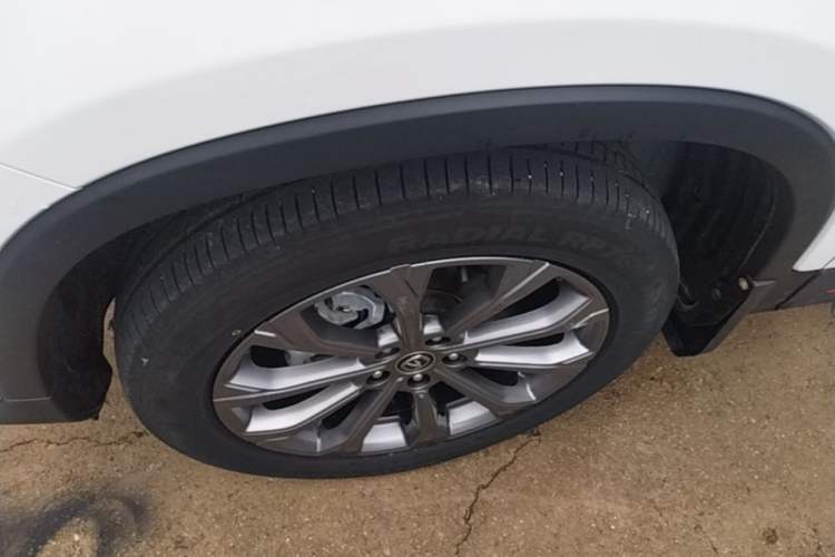 Used CHANGAN CS75 2023 Enjoy Edition 1.5T DCT Prestige Version Left Front Wheel Hub