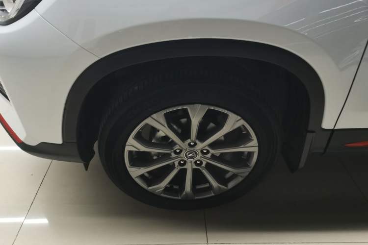 Used CHANGAN CS75 2023 Enjoy Edition 1.5T DCT Prestige Version Left Front Wheel Hub
