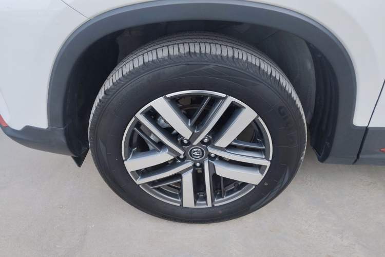 Used CHANGAN CS75 2023 Enjoy Edition 1.5T DCT Luxury Version Left Front Wheel Hub