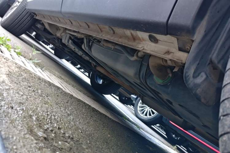 Used CHANGAN CS75 2023 Enjoy Edition 1.5T DCT Prestige Version Left Side Sill