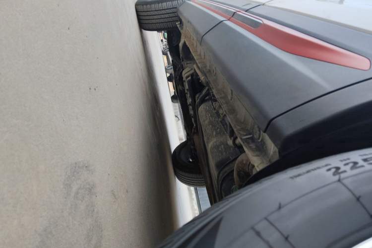 Used CHANGAN CS75 2023 Enjoy Edition 1.5T DCT Luxury Version Left Side Sill