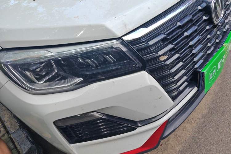 Used CHANGAN CS75 2023 Enjoy Edition 1.5T DCT Luxury Version Right Front Headlight