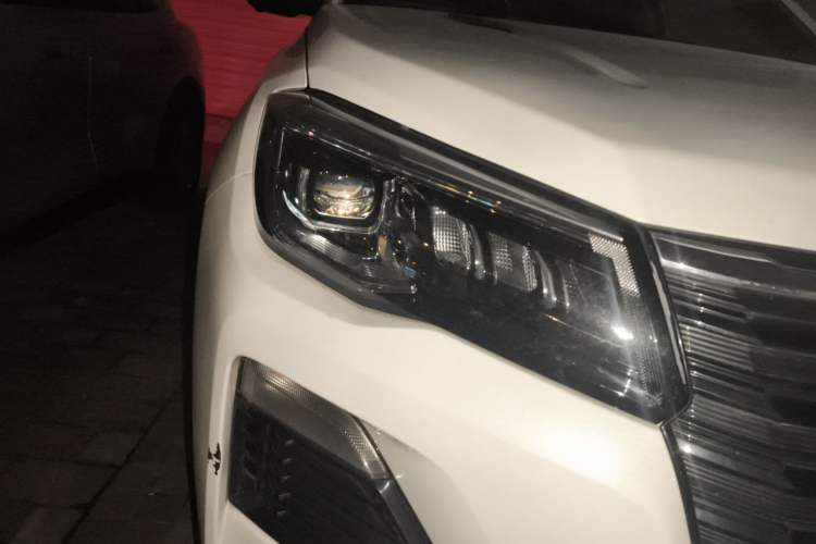 Used CHANGAN CS75 2023 Enjoy Edition 1.5T DCT Prestige Version Right Front Headlight