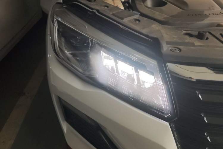 Used CHANGAN CS75 2023 Enjoy Edition 1.5T DCT Prestige Version Right Front Headlight