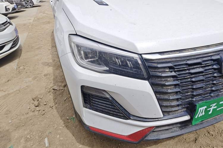 Used CHANGAN CS75 2023 Enjoy Edition 1.5T DCT Prestige Version Right Front Headlight