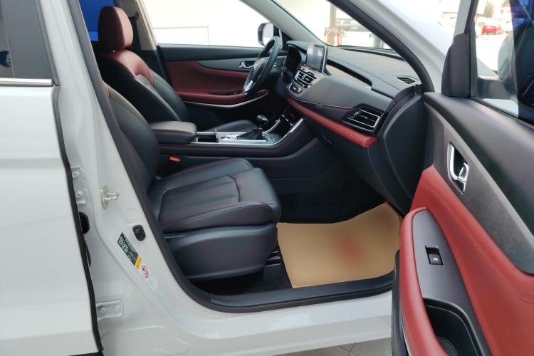 Used CHANGAN CS75 2023 Enjoy Edition 1.5T DCT Luxury Version Right Front Seat