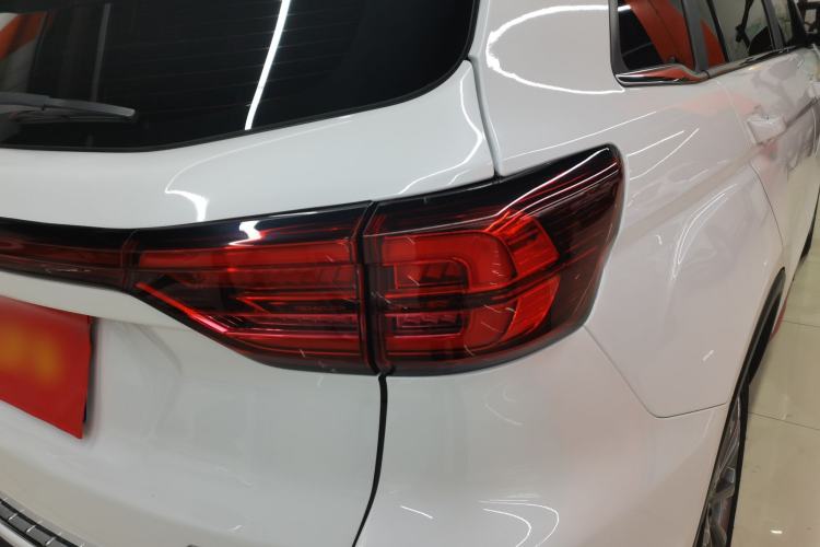 Used CHANGAN CS75 2023 Enjoy Edition 1.5T DCT Prestige Version Right Rear Taillight