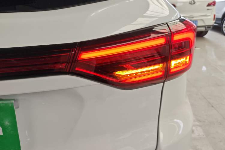 Used CHANGAN CS75 2023 Enjoy Edition 1.5T DCT Prestige Version Right Rear Taillight