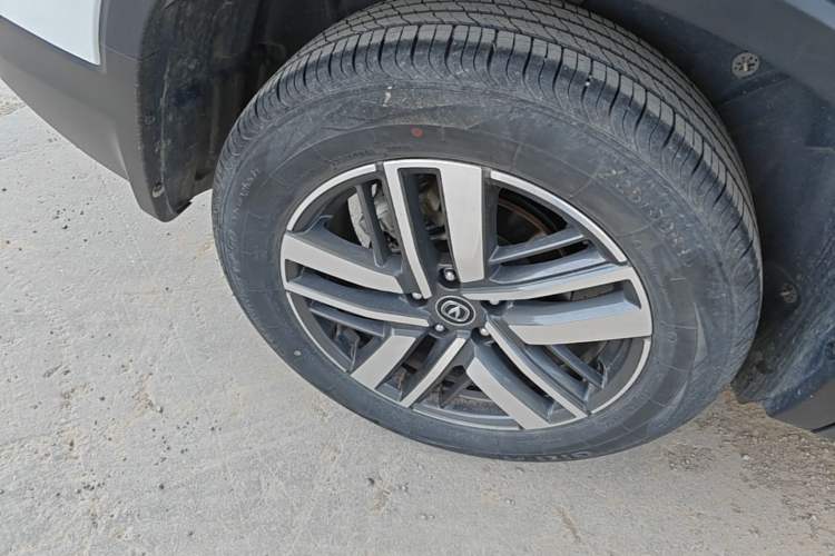 Used CHANGAN CS75 2023 Enjoy Edition 1.5T DCT Luxury Version Right Rear Wheel Hub