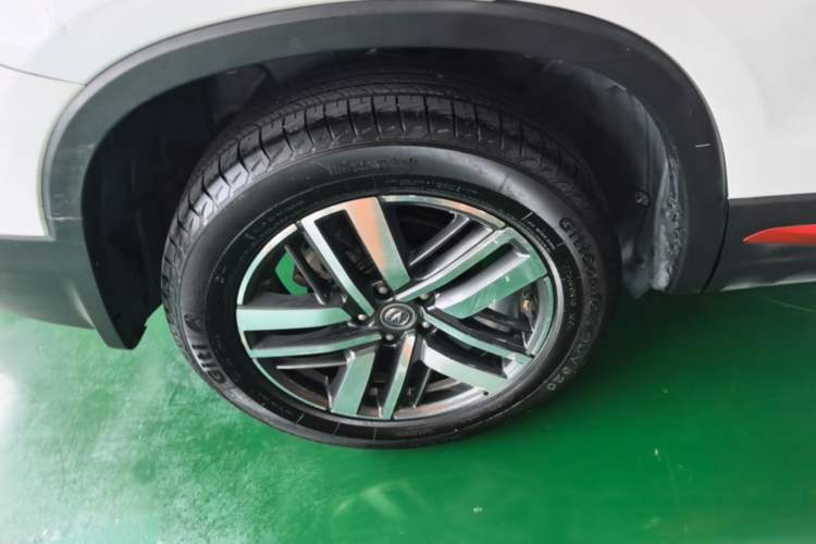 Used CHANGAN CS75 2023 Enjoy Edition 1.5T DCT Luxury Version Right Rear Wheel Hub