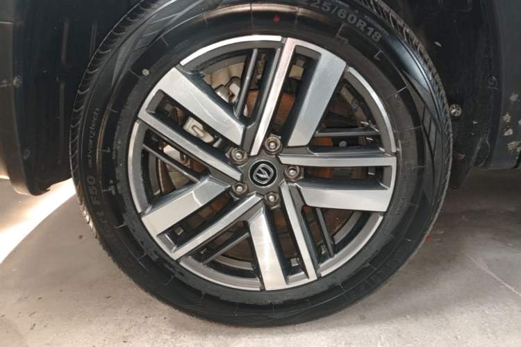 Used CHANGAN CS75 2023 Enjoy Edition 1.5T DCT Luxury Version Right Rear Wheel Hub