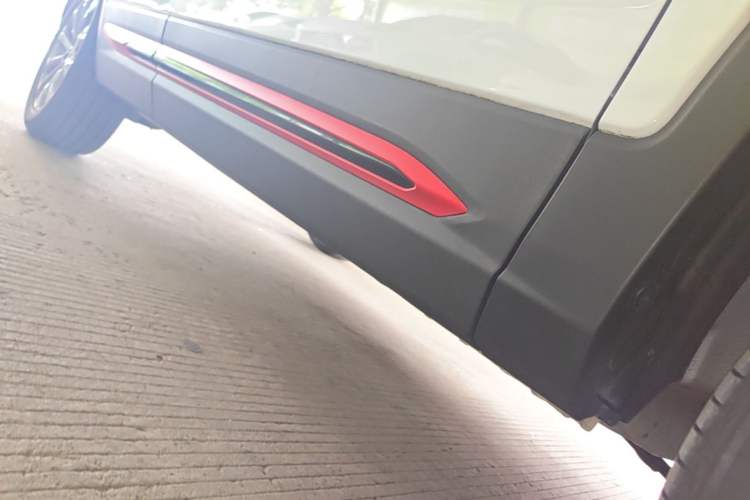 Used CHANGAN CS75 2023 Enjoy Edition 1.5T DCT Prestige Version Right Side Sill