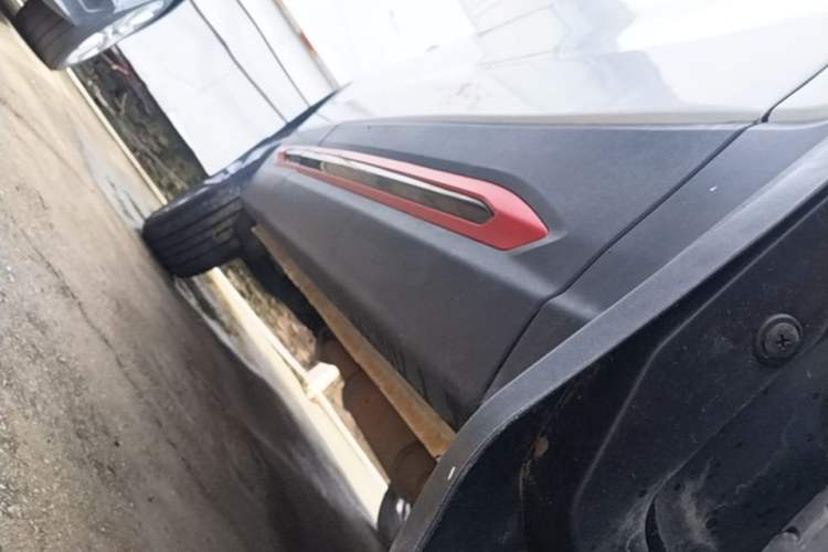 Used CHANGAN CS75 2023 Enjoy Edition 1.5T DCT Prestige Version Right Side Sill