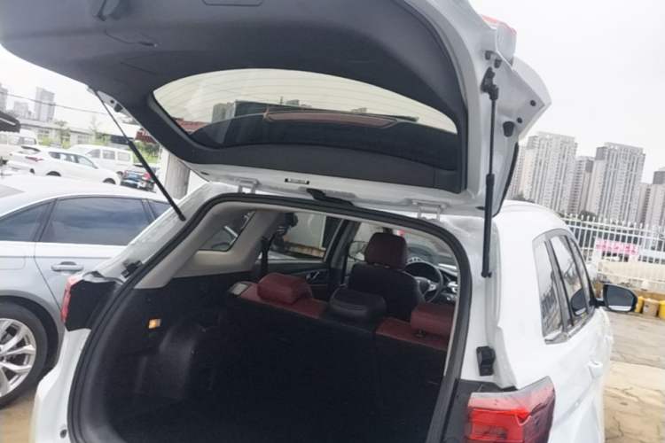 Used CHANGAN CS75 2023 Enjoy Edition 1.5T DCT Prestige Version Trunk