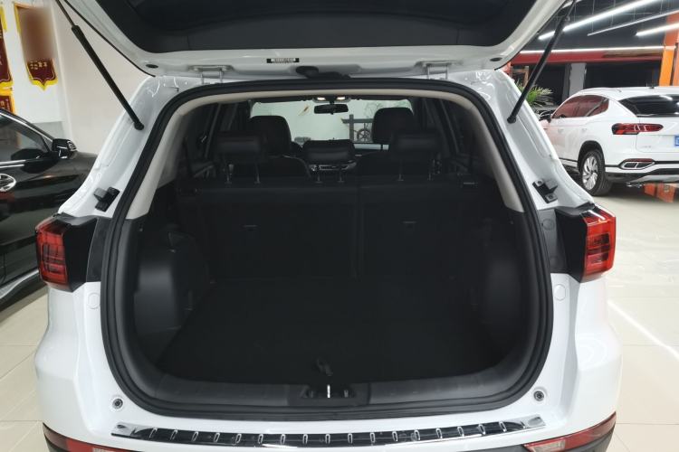 Used CHANGAN CS75 2023 Enjoy Edition 1.5T DCT Prestige Version Trunk