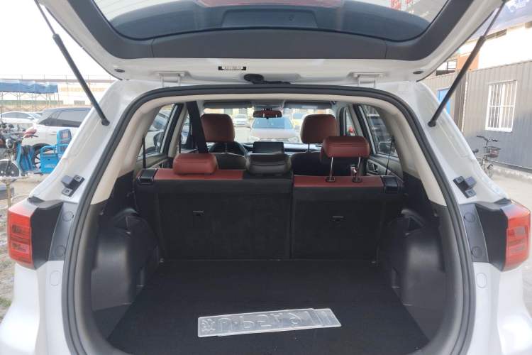 Used CHANGAN CS75 2023 Enjoy Edition 1.5T DCT Luxury Version Trunk