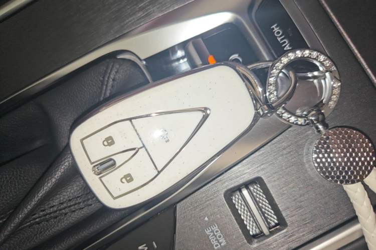 Used CHANGAN CS75 2023 Enjoy Edition 1.5T DCT Prestige Version Vehicle Key