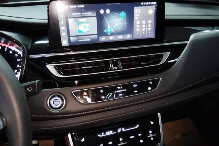 Used CHANGAN CS75 2024 Enjoyment Edition 1.5T DCT Prestige Model Audio And AC Panel