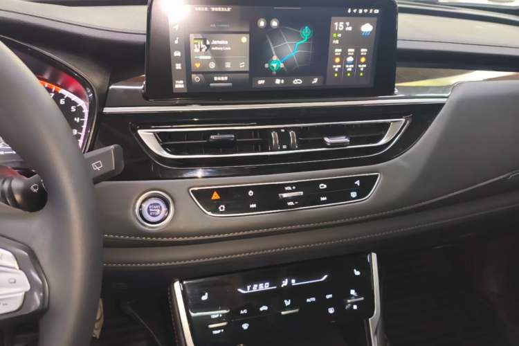 Used CHANGAN CS75 2024 Enjoyment Edition 1.5T DCT Prestige Model Audio And AC Panel