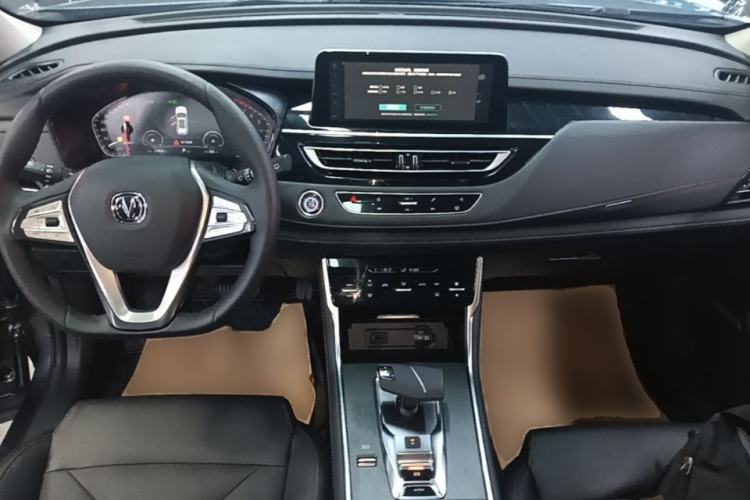 Used CHANGAN CS75 2024 Enjoy Edition 1.5T DCT Luxury Model Center Console