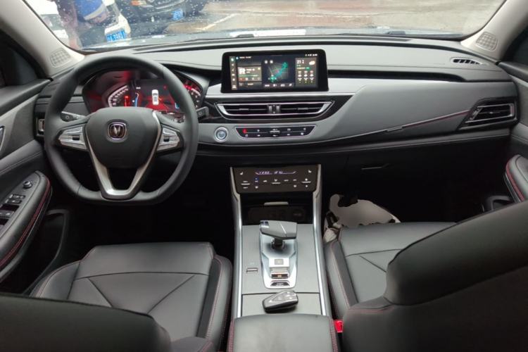 Used CHANGAN CS75 2024 Enjoyment Edition 1.5T DCT Prestige Model Center Console