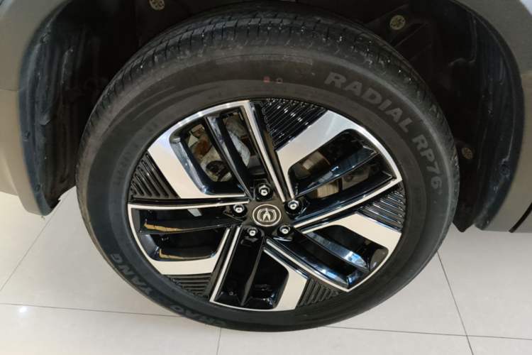 Used CHANGAN CS75 2024 Enjoyment Edition 1.5T DCT Prestige Model Exterior 5