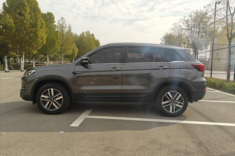 Used CHANGAN CS75 2024 Enjoy Edition 1.5T DCT Luxury Model Exterior 8