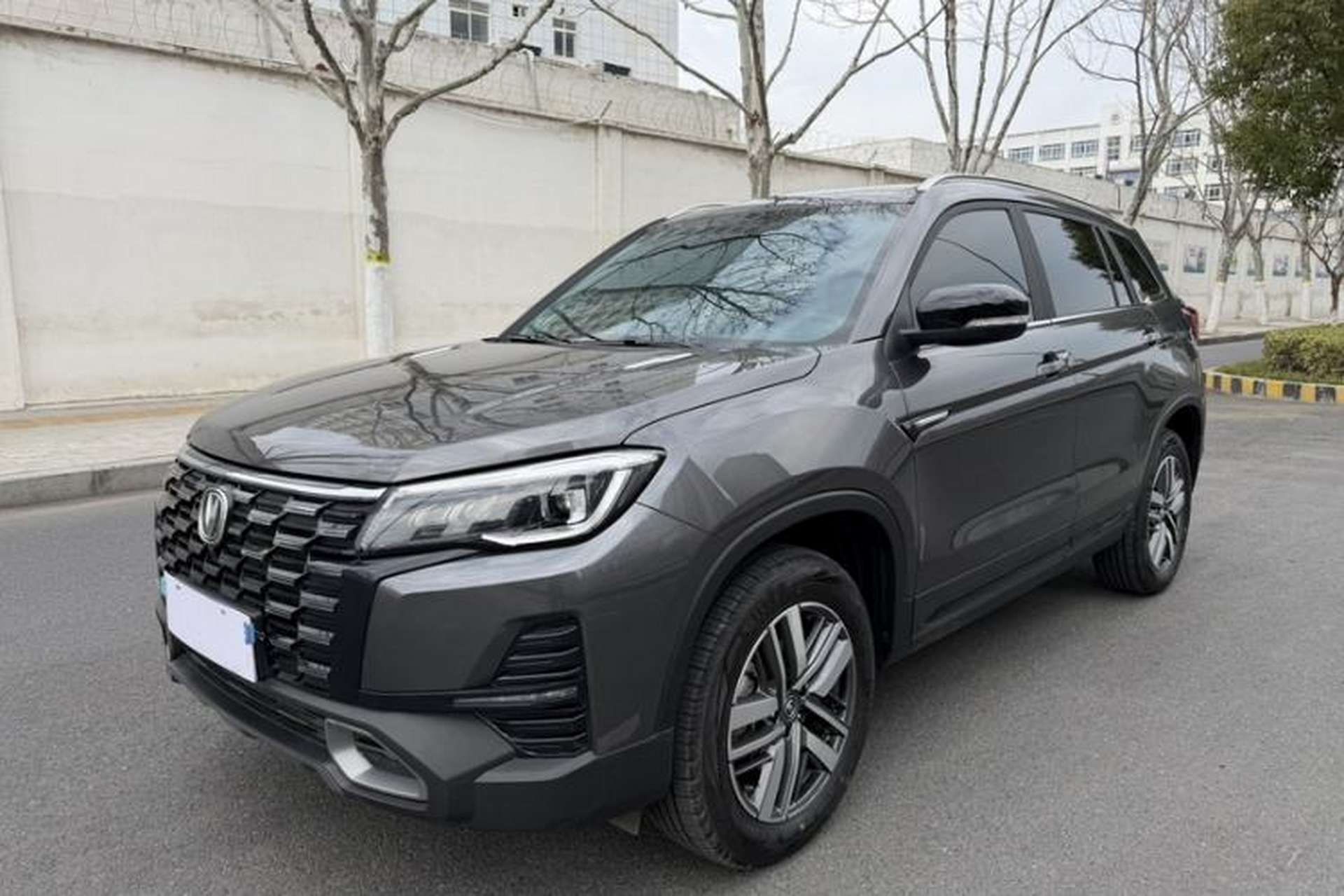 Used CHANGAN CS75 2024 Enjoy Edition 1.5T DCT Luxury Model Front Left 45 Deg