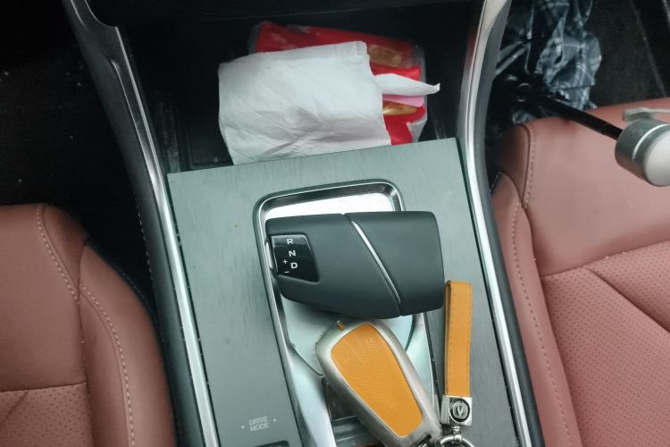 Used CHANGAN CS75 2024 Enjoy Edition 1.5T DCT Luxury Model Gear Lever