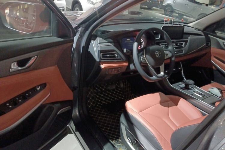 Used CHANGAN CS75 2024 Enjoyment Edition 1.5T DCT Prestige Model Interior 3