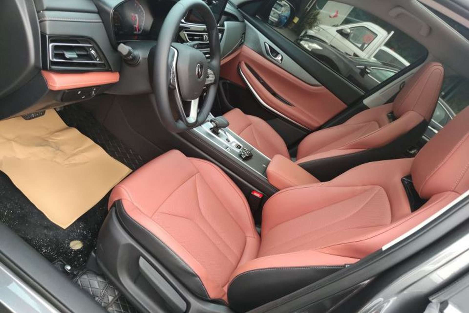Used CHANGAN CS75 2024 Enjoy Edition 1.5T DCT Luxury Model Left Front Seat