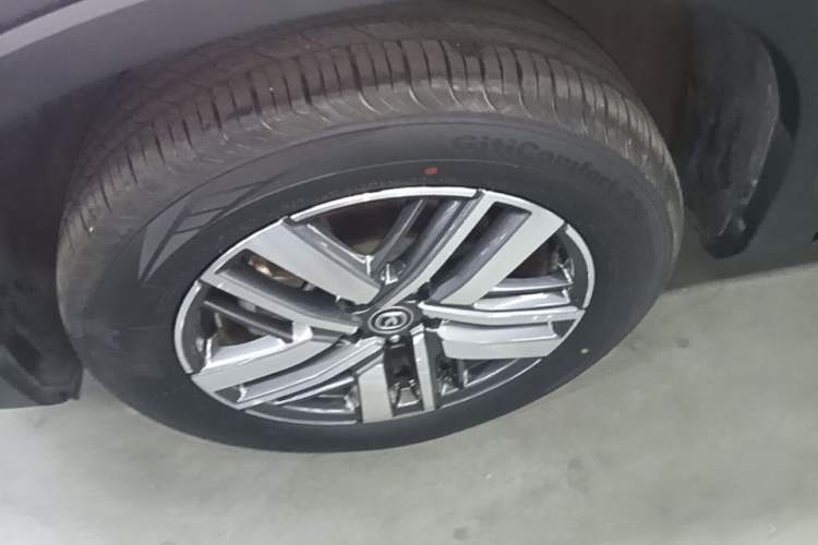 Used CHANGAN CS75 2024 Enjoy Edition 1.5T DCT Luxury Model Left Front Wheel Hub
