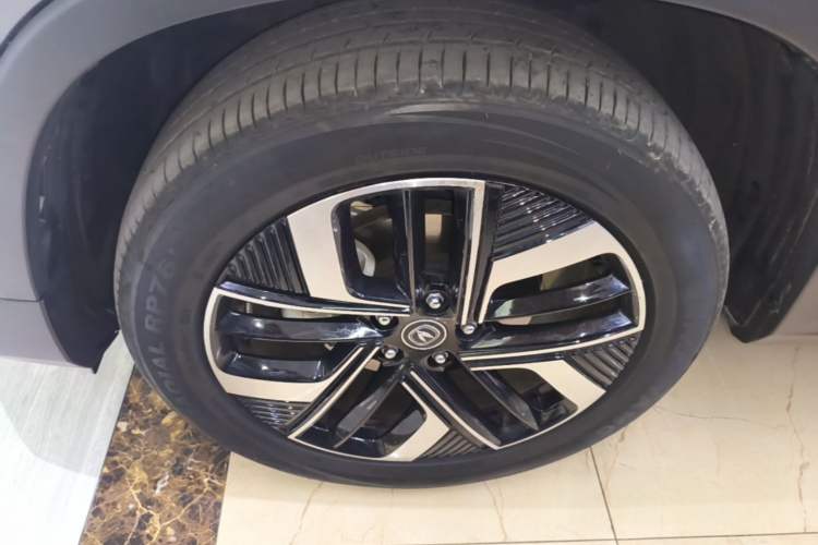 Used CHANGAN CS75 2024 Enjoyment Edition 1.5T DCT Prestige Model Left Front Wheel Hub
