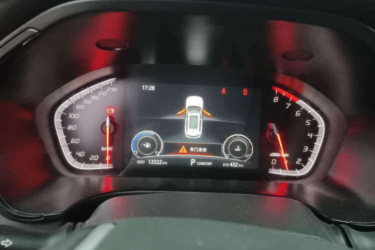 Used CHANGAN CS75 2024 Enjoy Edition 1.5T DCT Luxury Model Odometer Close Up