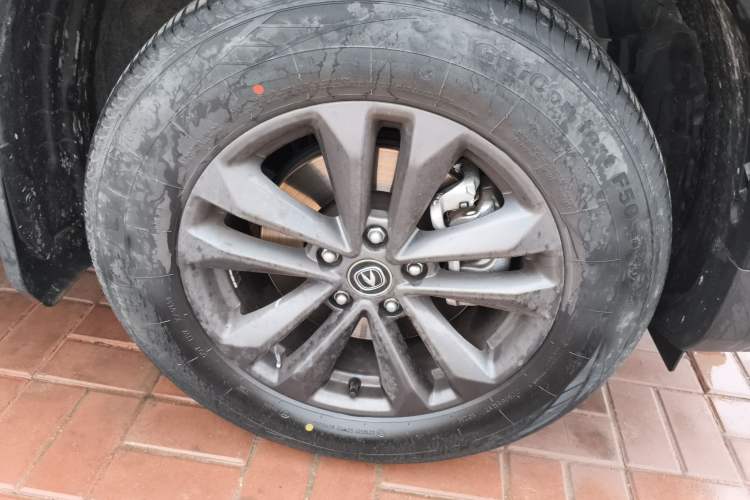 Used CHANGAN CS75 2024 Enjoy Edition 1.5T Manual Elite Model Right Front Wheel Hub