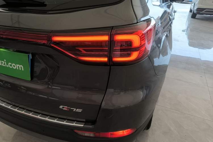 Used CHANGAN CS75 2024 Enjoyment Edition 1.5T DCT Prestige Model Right Rear Taillight