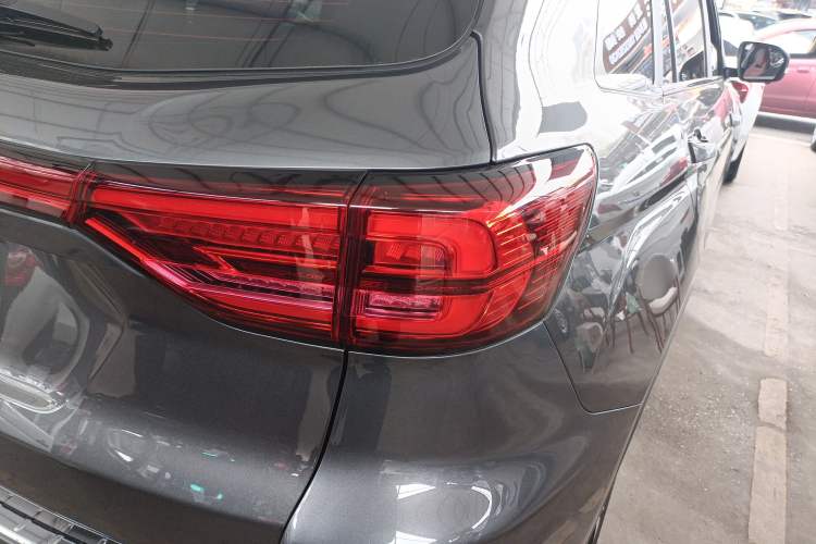 Used CHANGAN CS75 2024 Enjoyment Edition 1.5T DCT Prestige Model Right Rear Taillight