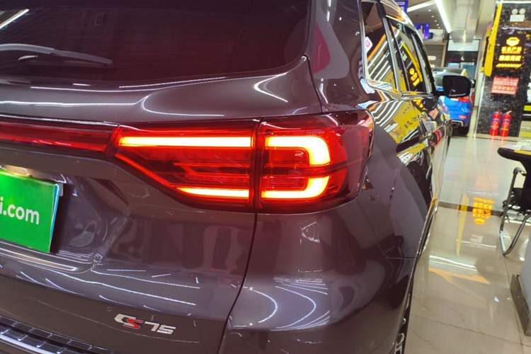 Used CHANGAN CS75 2024 Enjoyment Edition 1.5T DCT Prestige Model Right Rear Taillight