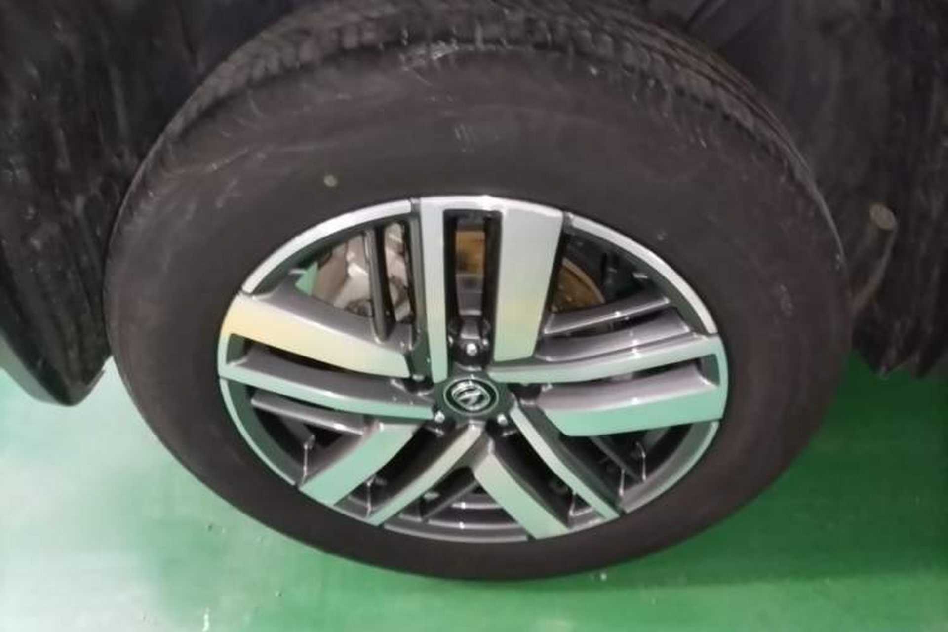 Used CHANGAN CS75 2024 Enjoy Edition 1.5T DCT Luxury Model Right Rear Wheel Hub