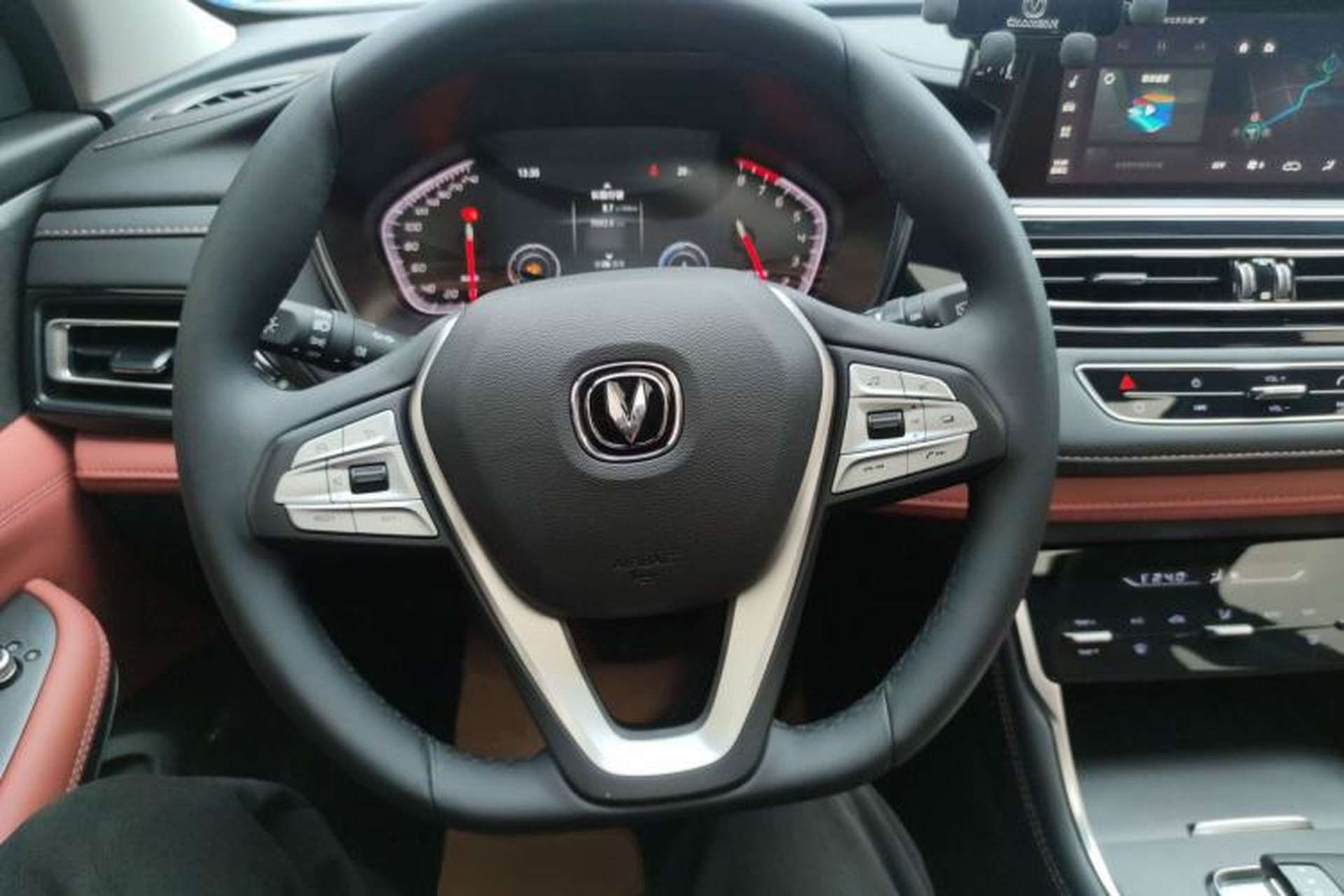 Used CHANGAN CS75 2024 Enjoy Edition 1.5T DCT Luxury Model Steering Wheel