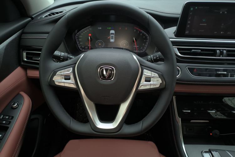 Used CHANGAN CS75 2024 Enjoy Edition 1.5T DCT Luxury Model Steering Wheel