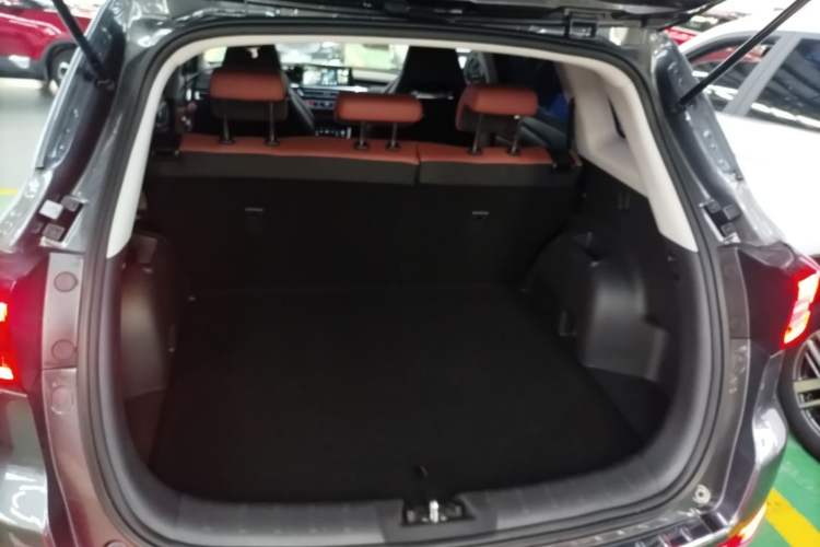 Used CHANGAN CS75 2024 Enjoy Edition 1.5T DCT Luxury Model Trunk