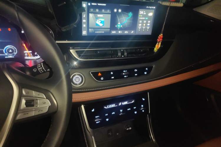 Used CHANGAN CS75 2024 Enjoyment Edition 1.5T DCT Prestige Model Audio And AC Panel