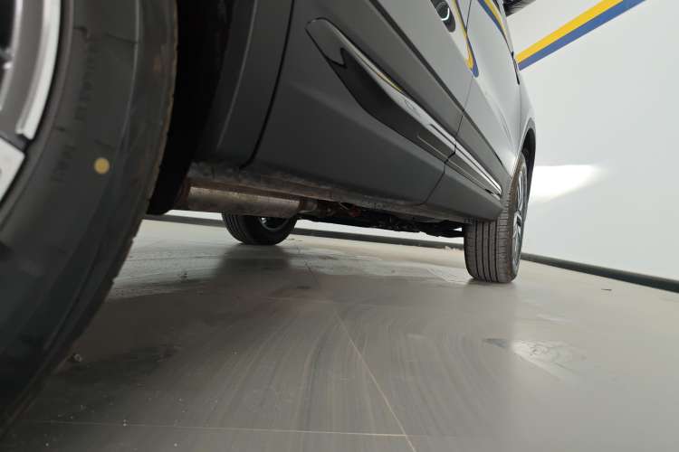 Used CHANGAN CS75 2024 Enjoy Edition 1.5T DCT Luxury Model Right Side Sill