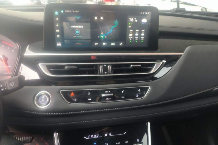 Used CHANGAN CS75 2024 Enjoy Edition 1.5T DCT Luxury Model Audio And AC Panel