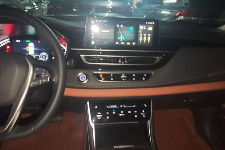 Used CHANGAN CS75 2024 Enjoyment Edition 1.5T DCT Prestige Model Audio And AC Panel