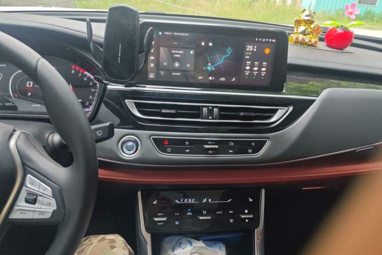 Used CHANGAN CS75 2024 Enjoyment Edition 1.5T DCT Prestige Model Audio And AC Panel