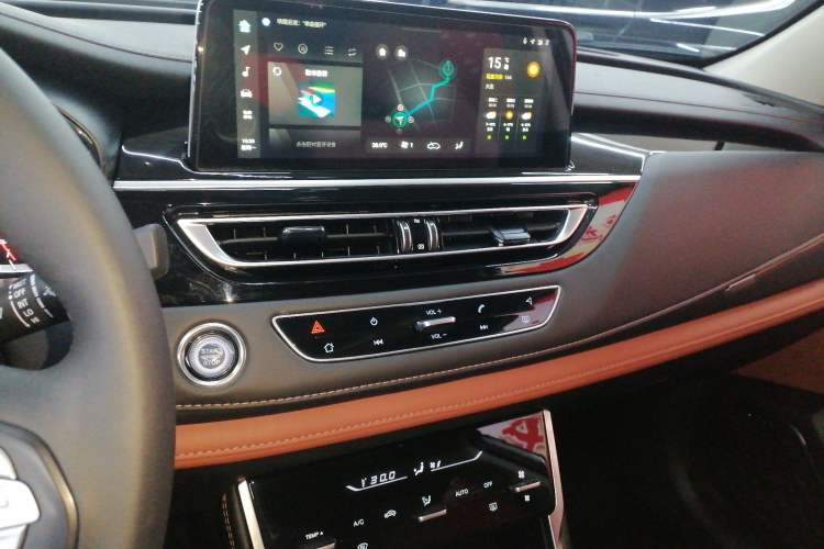 Used CHANGAN CS75 2024 Enjoy Edition 1.5T DCT Luxury Model Audio And AC Panel